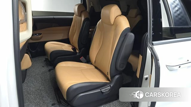 Kia Carnival 4th generation 2023 Белый из Кореи, фото 2