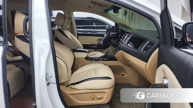 Kia The New Carnival 2019 Белый из Кореи, фото 2