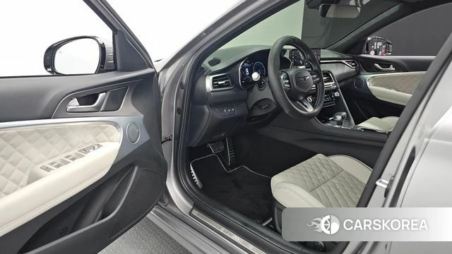 Genesis The New G70 2024 Серебристо-серый из Кореи, фото 2