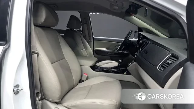 Kia The New Carnival 2019 Белый из Кореи, фото 2