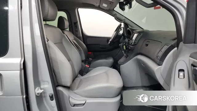 Hyundai The New Grand Starex 2020 Серебристо-серый из Кореи, фото 2