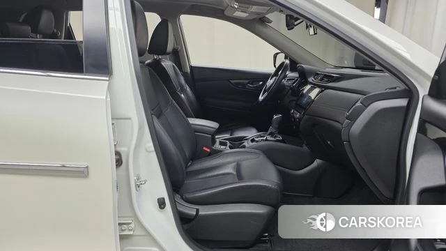 Nissan X Trail 2018 Белый из Кореи, фото 2