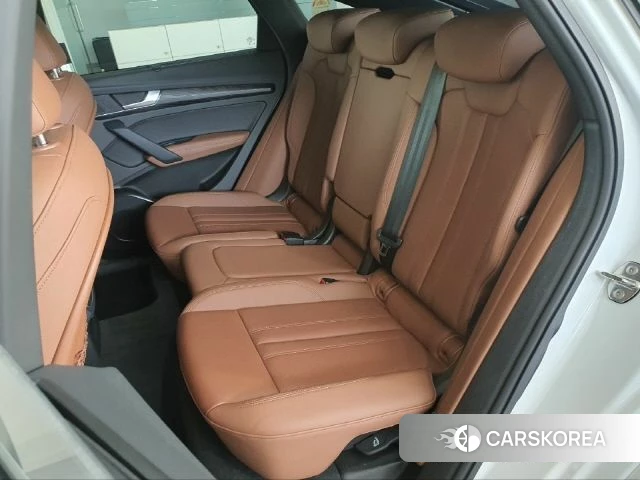 Audi Q5 (FY) 2023 Белый из Кореи, фото 2