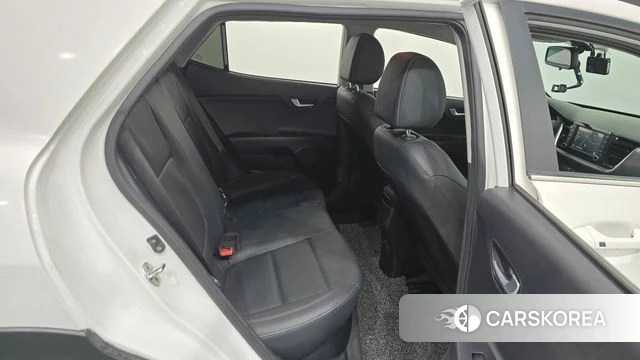 Kia Stonic 2019 Белый из Кореи, фото 2