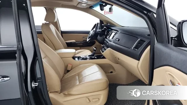 Kia The New Carnival 2019 Черный из Кореи, фото 2