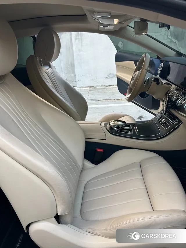 Mercedes-Benz E-Class W213 2018 Белый из Кореи, фото 2