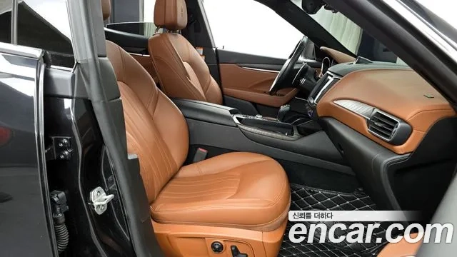 Maserati Levante 2018 Черный из Кореи, фото 2