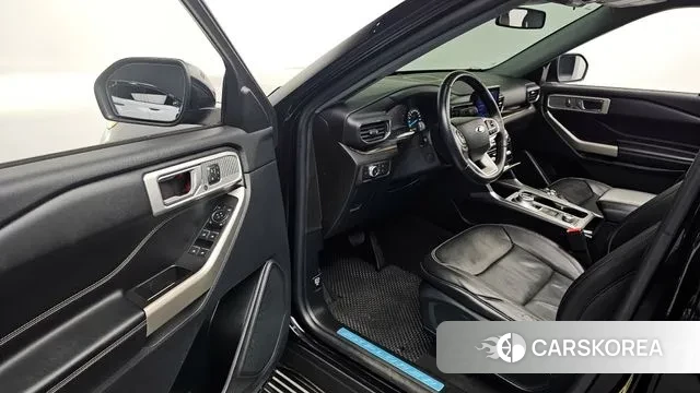 Ford Explorer 6th Generation 2021 Черный из Кореи, фото 2