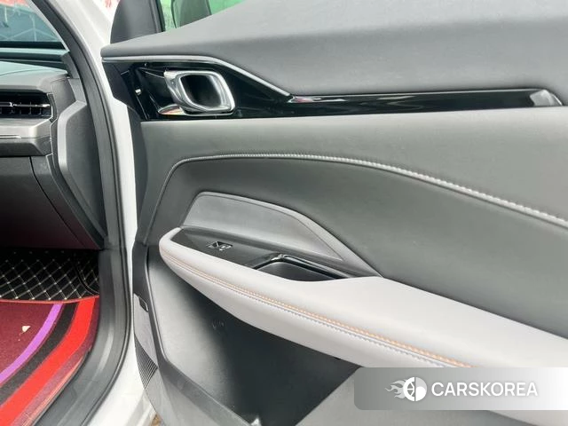 Changan Z6 2024 Белый из Китая, фото 2