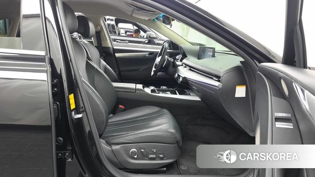 Genesis Electrified G80 (RG3) 2023 Черный из Кореи, фото 2