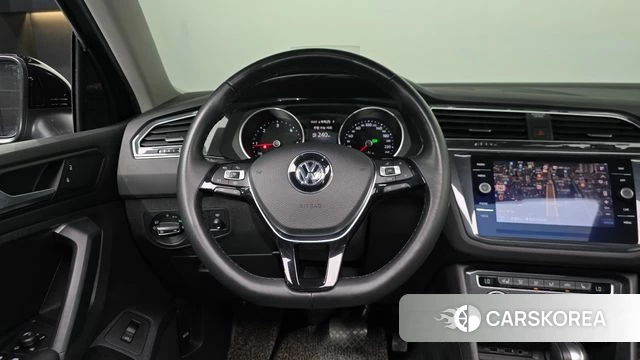 Volkswagen Tiguan second Generation 2020 Черный из Кореи, фото 2