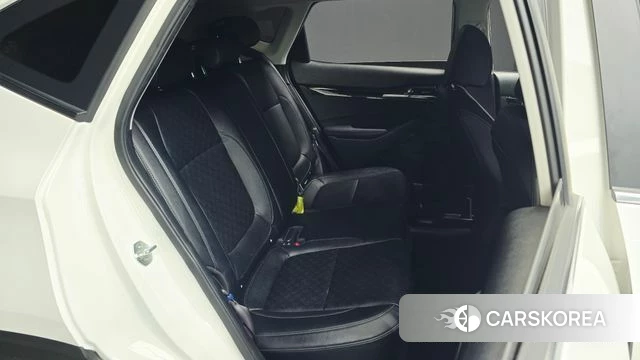 Kia Seltos 2022 Белый из Кореи, фото 2