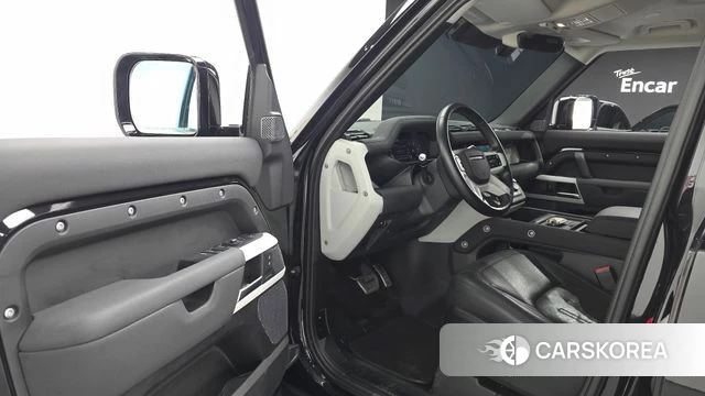 Land Rover Defender (L663) 2021 Черный из Кореи, фото 2