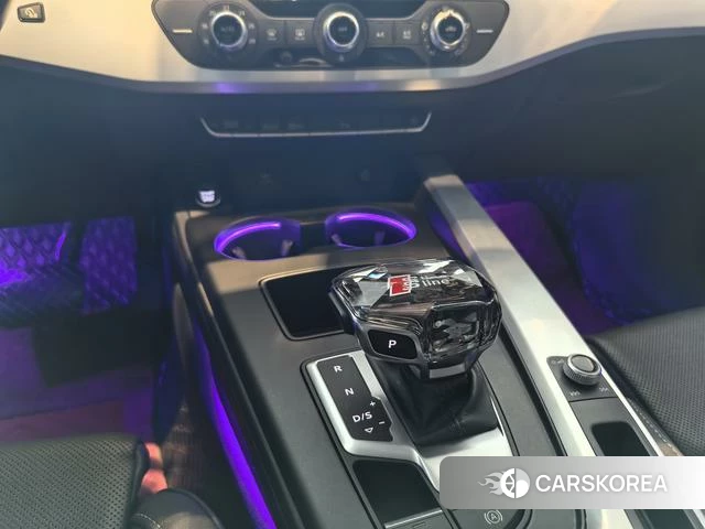 Audi A4L 2022 Белый из Китая, фото 2