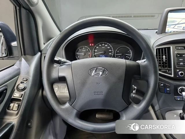 Hyundai The New Grand Starex 2018 Серебристо-серый из Кореи, фото 2