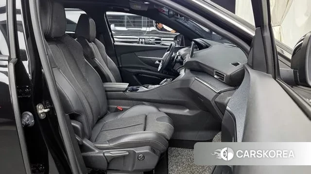 Peugeot 3008 second generation 2019 Черный из Кореи, фото 2