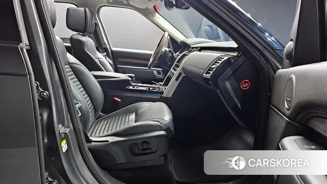 Land Rover Discovery 5 2019 Серый из Кореи, фото 2
