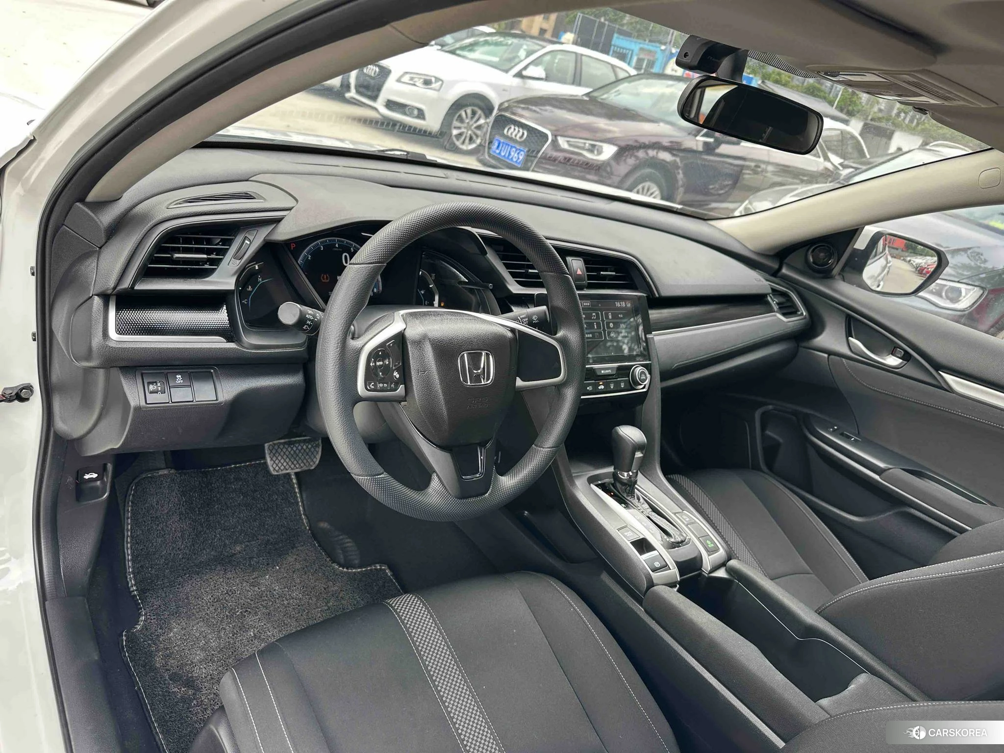Honda Civic 2019 Белый из Китая, фото 2