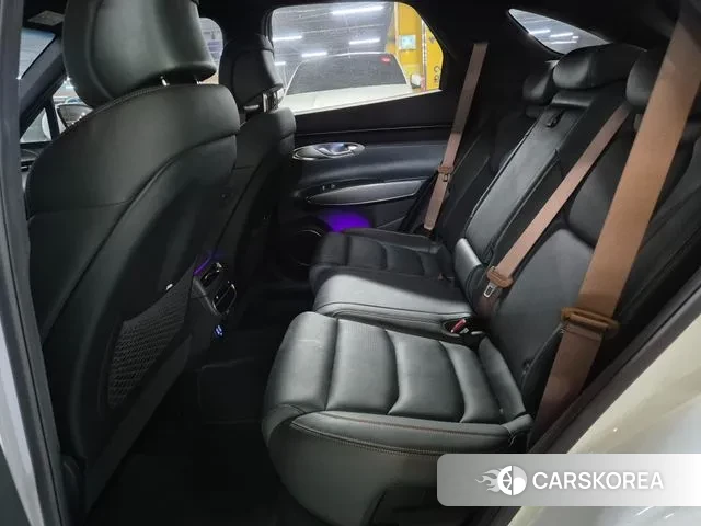 Genesis GV70 2021 Белый из Кореи, фото 2