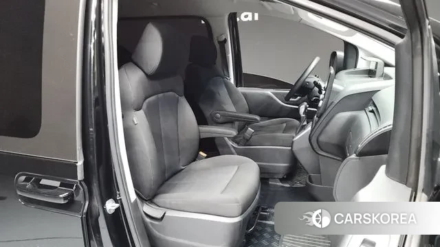 Hyundai Staria 2021 Черный из Кореи, фото 2