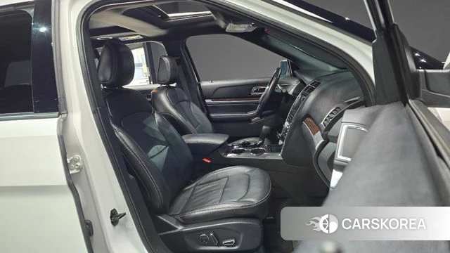 Ford Explorer 2018 Белый из Кореи, фото 2