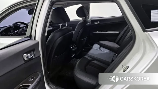 Kia The New K5 2nd generation 2018 Белый из Кореи, фото 2