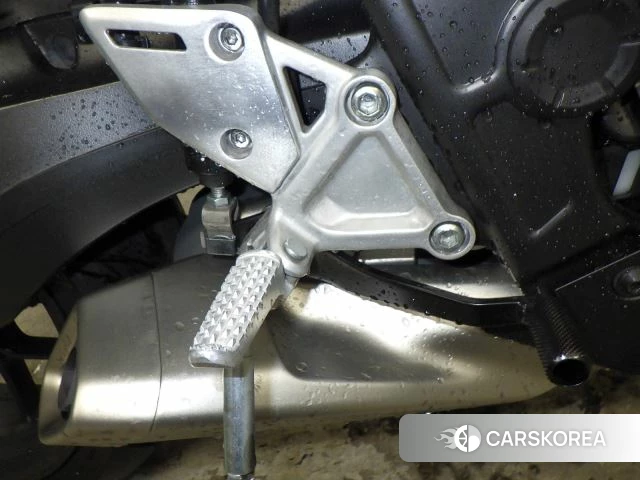 Проданный Honda CBR650R id 4184666 из Японии, фото 4