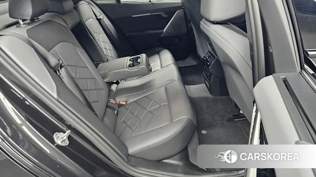 BMW 5 Series (G60) 2025 Серый из Кореи, фото 2