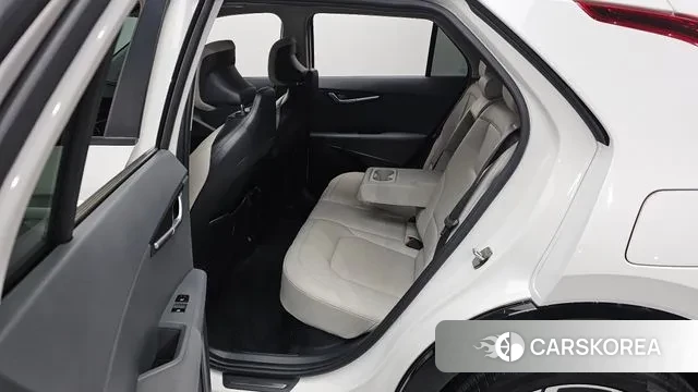 Kia Di Ol Nu Niro 2022 Белый из Кореи, фото 2