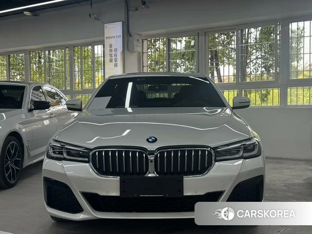 BMW 5 series 2021 Белый из Китая, фото 2
