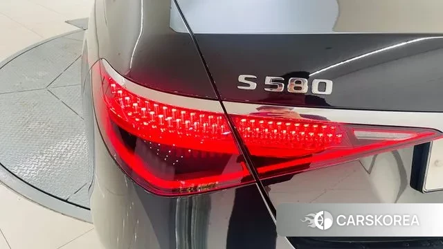 Mercedes-Benz S-Class W223 2024 Черный из Кореи, фото 2