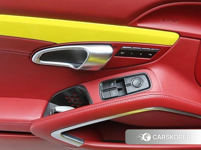 Porsche 718 Boxster 2020 Желтый из Кореи, фото 2
