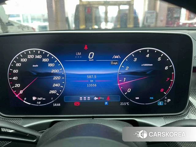 Mercedes-Benz Class C 2024 Белый из Китая, фото 2