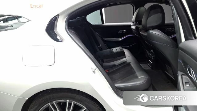 BMW 3 Series (G20) 2019 Белый из Кореи, фото 2