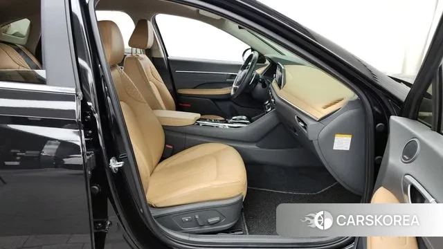 Hyundai Sonata Hybrid (DN8) 2021 Черный из Кореи, фото 2