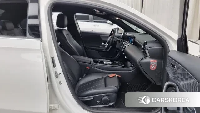 Mercedes-Benz A-Class W177 2020 Белый из Кореи, фото 2