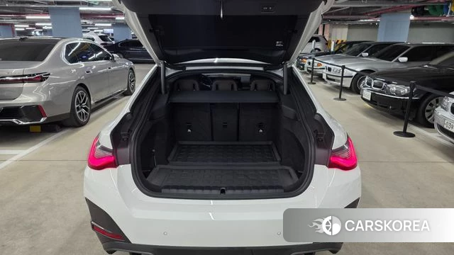 BMW i4 2024 Белый из Кореи, фото 2