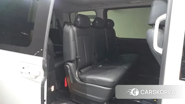 Hyundai Staria 2024 Белый из Кореи, фото 2