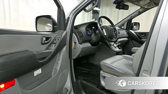 Hyundai The New Grand Starex 2019 Серебряный из Кореи, фото 2