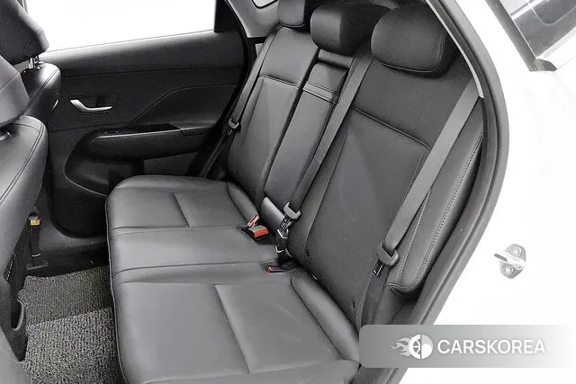 Hyundai Kona (SX2) 2024 Белый из Кореи, фото 2