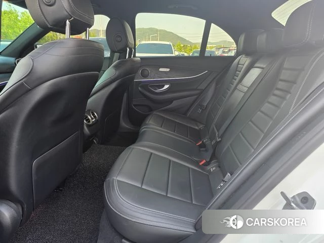 Mercedes-Benz E-Class W213 2021 Белый из Кореи, фото 2