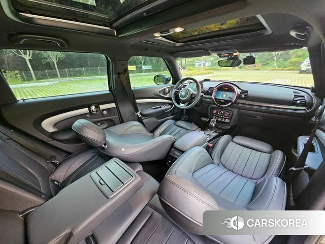Mini Cooper S Clubman 2023 Зеленый из Кореи, фото 2