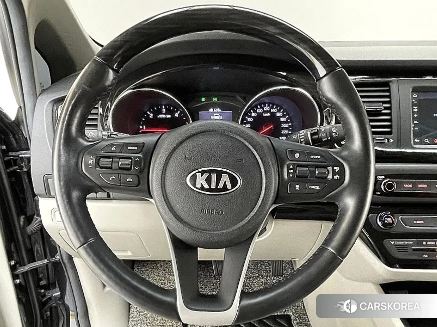 Kia The New Carnival 2018 Серый из Кореи, фото 2