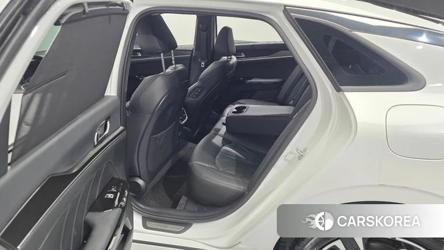 Kia K5 3rd generation 2023 Белый из Кореи, фото 2