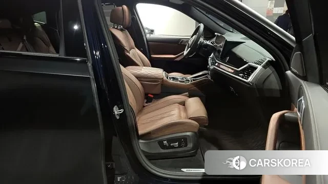 BMW X6 (G06) 2025 Черный из Кореи, фото 2