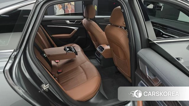 Audi A6 (C8) 2020 Серый из Кореи, фото 2