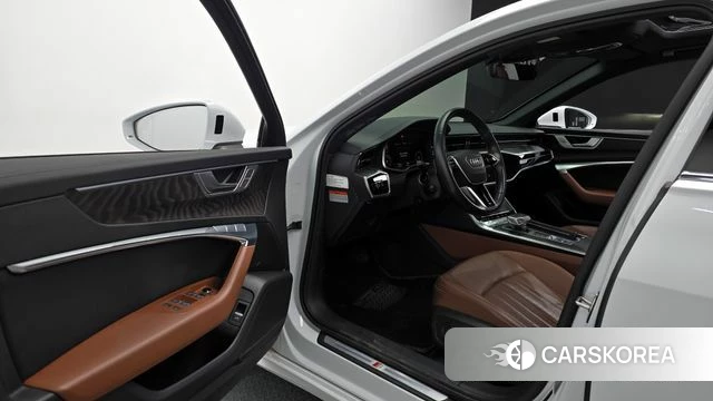 Audi A6 (C8) 2020 Белый из Кореи, фото 2