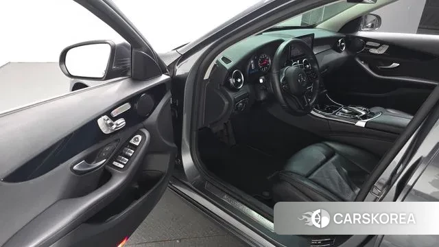 Mercedes-Benz C-Class W205 2019 Серый из Кореи, фото 2
