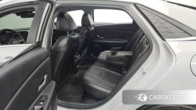 Hyundai The New Avante Hybrid (CN7) 2024 Серебристо-серый из Кореи, фото 2