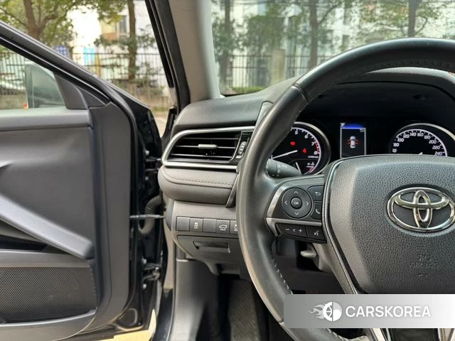 Toyota Camry 2023 Черный из Китая, фото 2